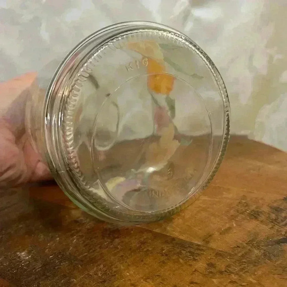 Vintage KIG Indonesia Floral Decanter with Cover - Picture 3 of 4